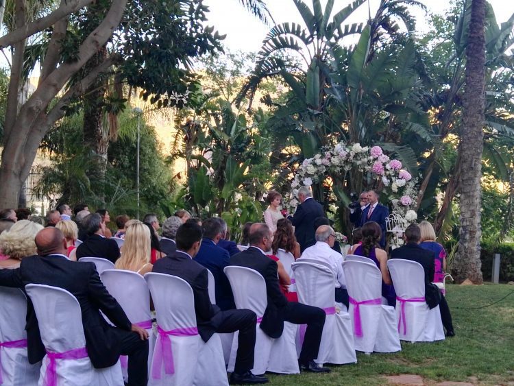 Zeremonienmeister und standesamtliche Hochzeits-Officiants in Almeria